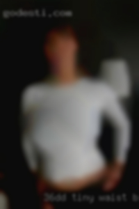 36DD, tiny waist in Beaufort, SC and a  phat booty. 36DD, tiny waist in Beaufort, SC and a  phat booty.