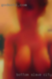 Bottom City Beach, FL slave for Master Alexander. Bottom City Beach, FL slave for Master Alexander.